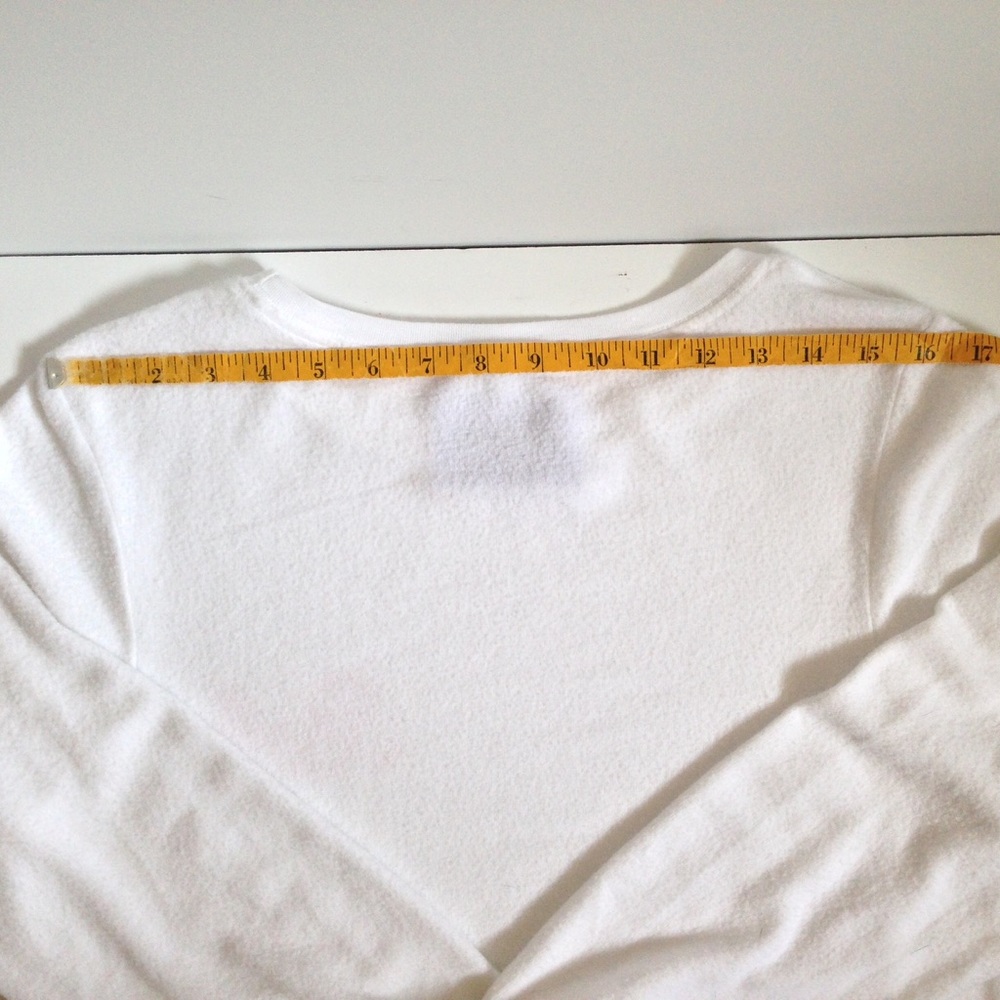 ‼️SOLD‼️ WILDFOX l Babe White Baggy Beach Jumper S - Picture 7 of 8